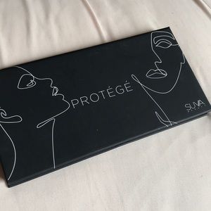 PROTÉGÉ eyeshadow palette